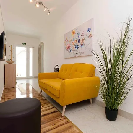 Apartments Emmeline Tisno Exterior photo