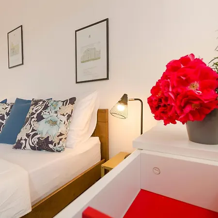 Apartments Emmeline Tisno Exterior photo